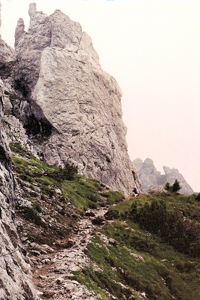 Næsten 
                     ved toppen af Drei Schwestern, der mangler endnu de to lodrette stiger.